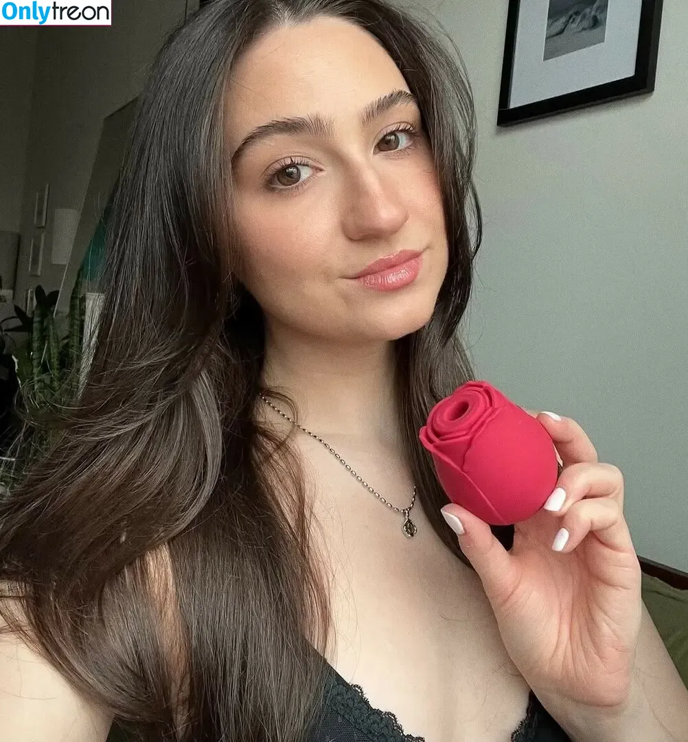 Christina Harris голая photo #0041 (beautychickee)