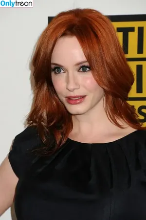Christina Hendricks / actuallychristinahendricks nude photo #1728