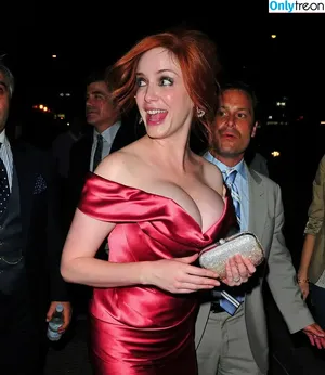 Christina Hendricks / actuallychristinahendricks nude photo #1778