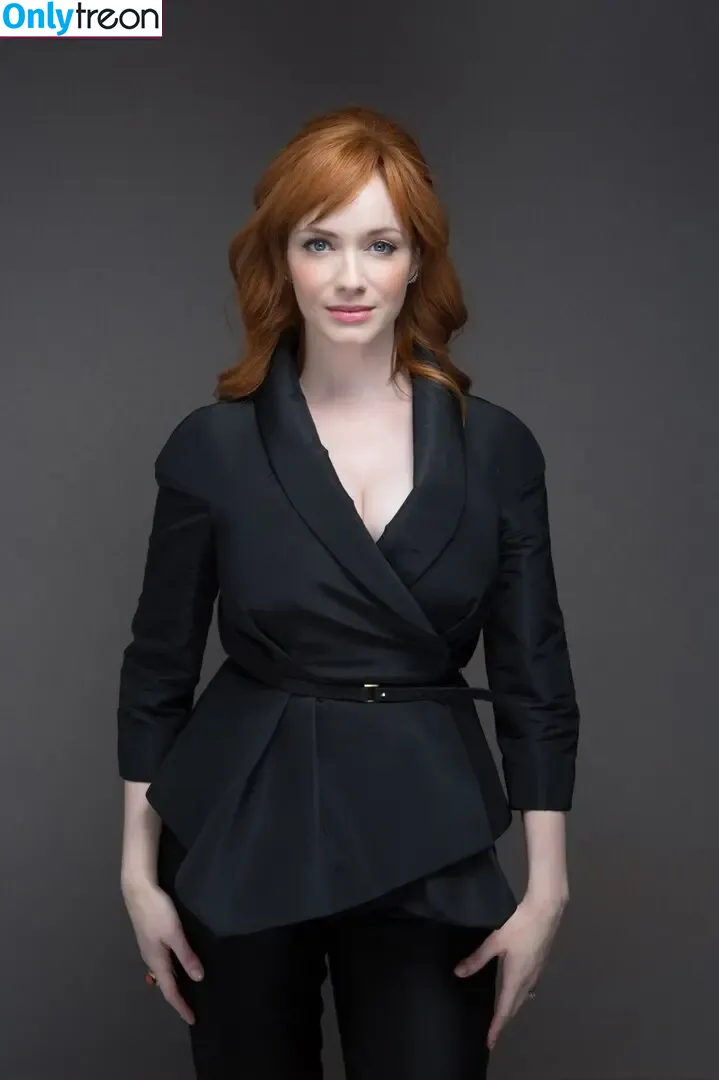 Christina Hendricks nude photo #1836 (actuallychristinahendricks)