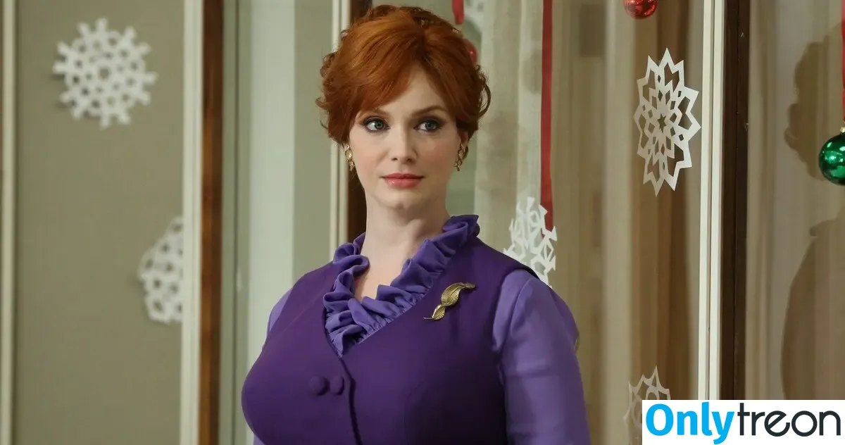 Christina Hendricks голая photo #1870 (actuallychristinahendricks)