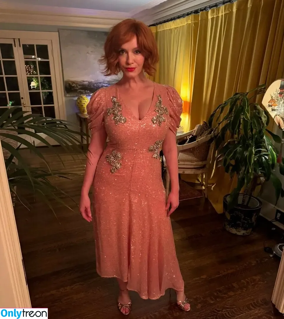 Christina Hendricks nude photo #1878 (actuallychristinahendricks)