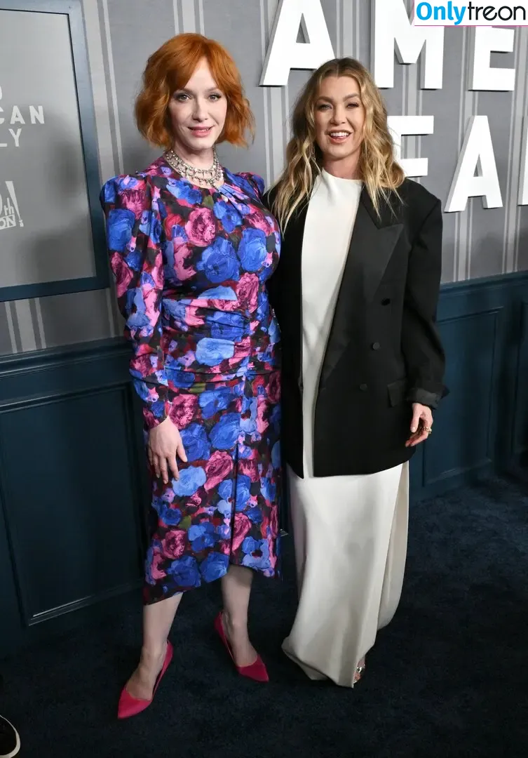 Christina Hendricks nude photo #1886 (actuallychristinahendricks)
