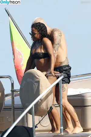 Christina Milian / christinamilian / kacytgirl фото голая #1537