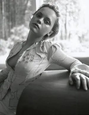 Christina Ricci / ChristinaRicci / arianaricci / riccigrams nude photo #0235