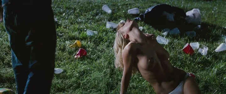 Christina Ricci / ChristinaRicci / arianaricci / riccigrams фото голая #0265