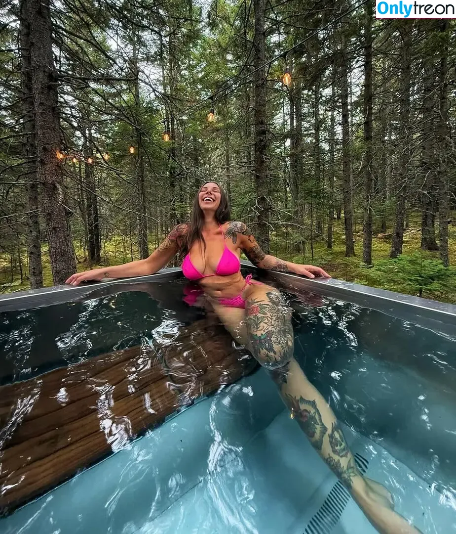 Christine Cote nude photo #0016 (kiiksta.realtor)