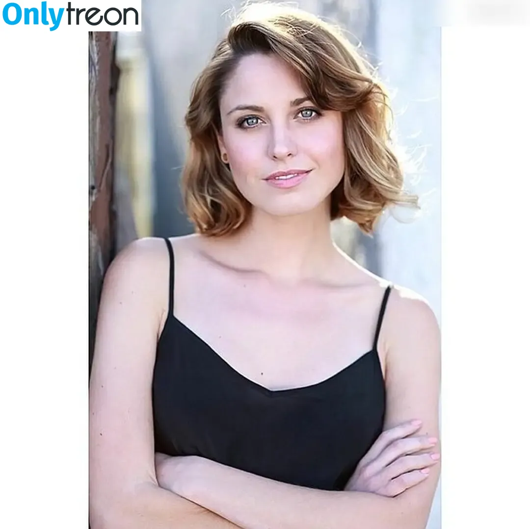 Christine Donlon nude photo #0001 (christinedonlon)