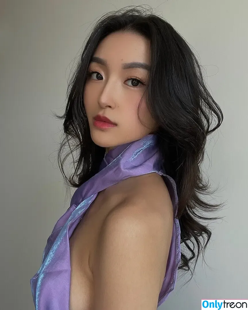 Christine Huang nude photo #0027 (christineee.huang)