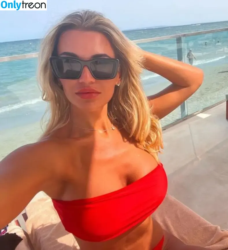 Christine McGuinness голая photo #0412 (mrscmcguinness)