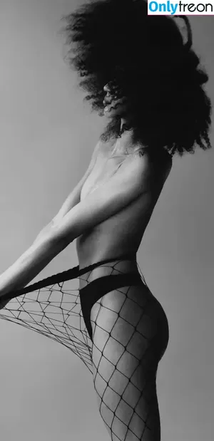 Christine Obanor / Too Hot To Handle / christineobanor nude photo #0006