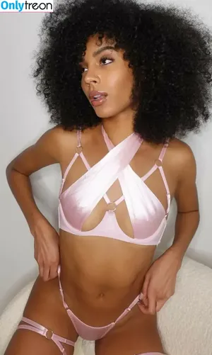 Christine Obanor / Too Hot To Handle / christineobanor nude photo #0010