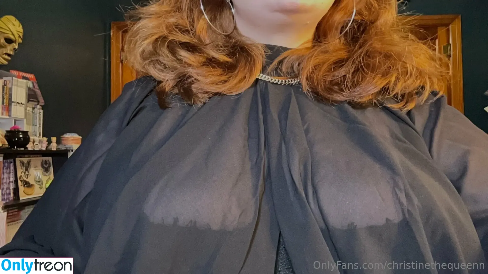 christinethequeenn nude photo #0405 (christinethequeenn)