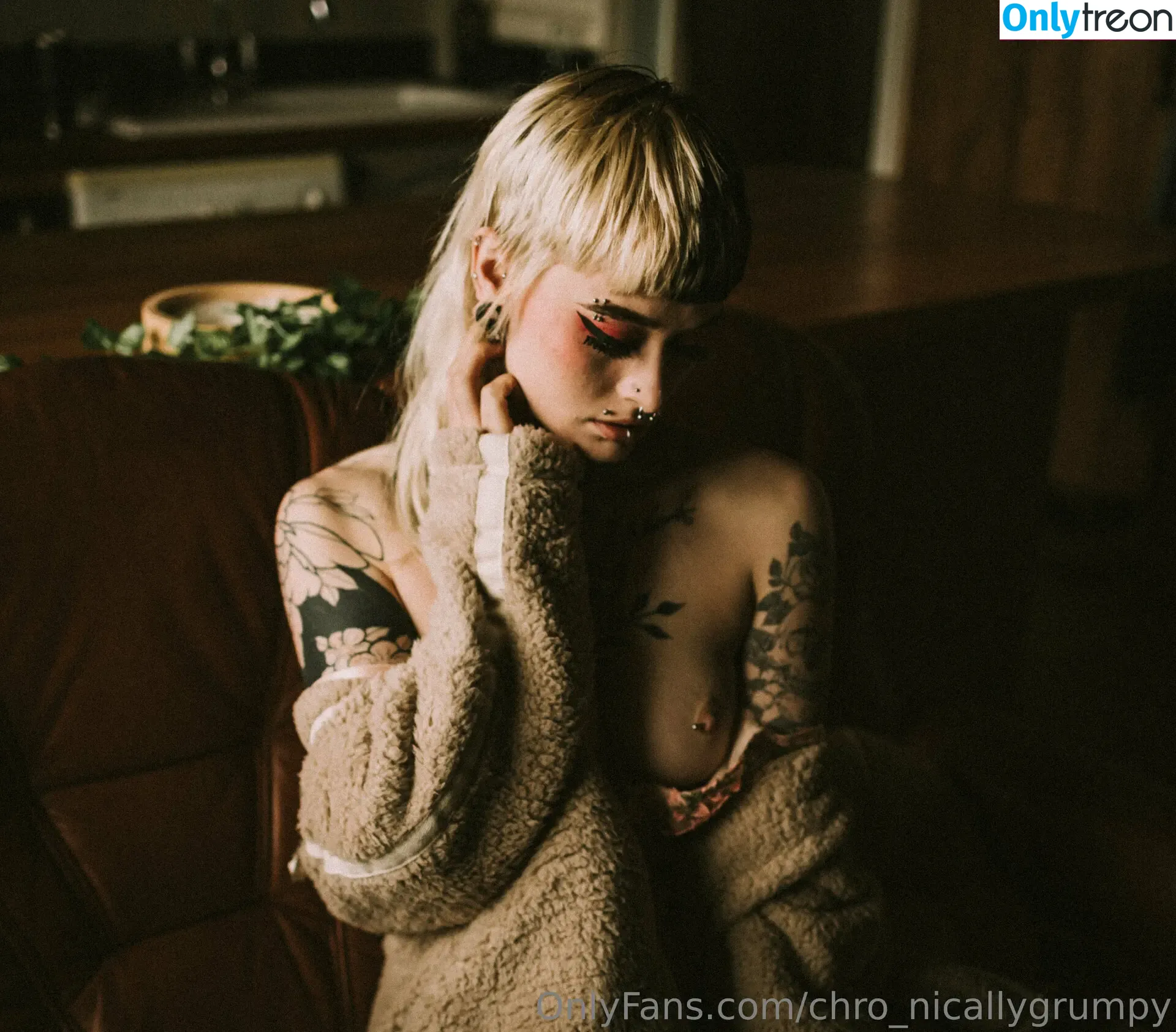 chro_nicallygrumpy голая photo #0012 (chro_nicallygrumpy)