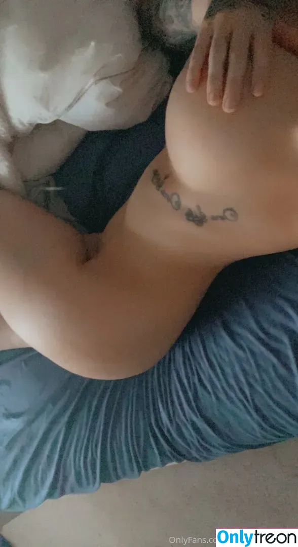 chroniclesofatiredassmom nude photo #0108 (tattooedoutlaw16)