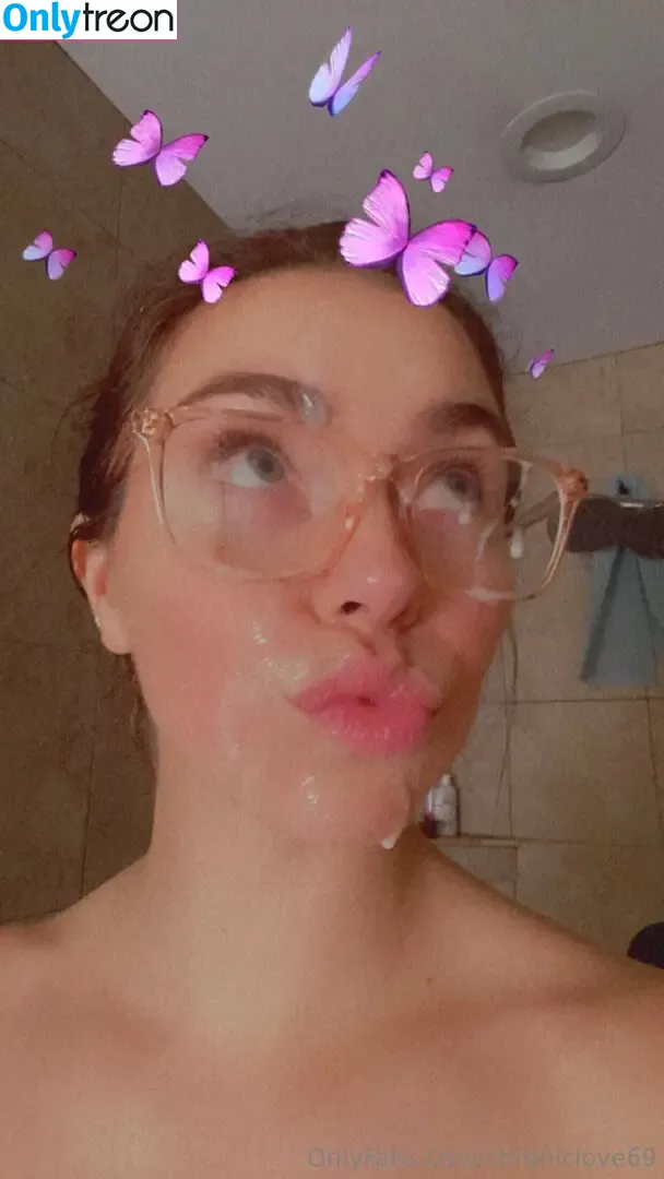 Chroniclove nude photo #0550 (Chroniclove69 / marleyschroniclove)