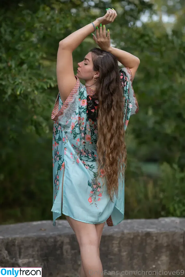 Chroniclove nude photo #0589 (Chroniclove69 / marleyschroniclove)