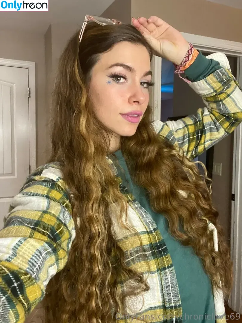 Chroniclove nude photo #0598 (Chroniclove69 / marleyschroniclove)