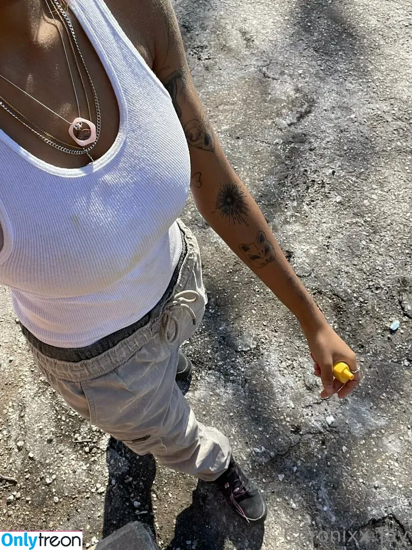 Chronixx.tay nude photo #0080 (Chaunte Norman)