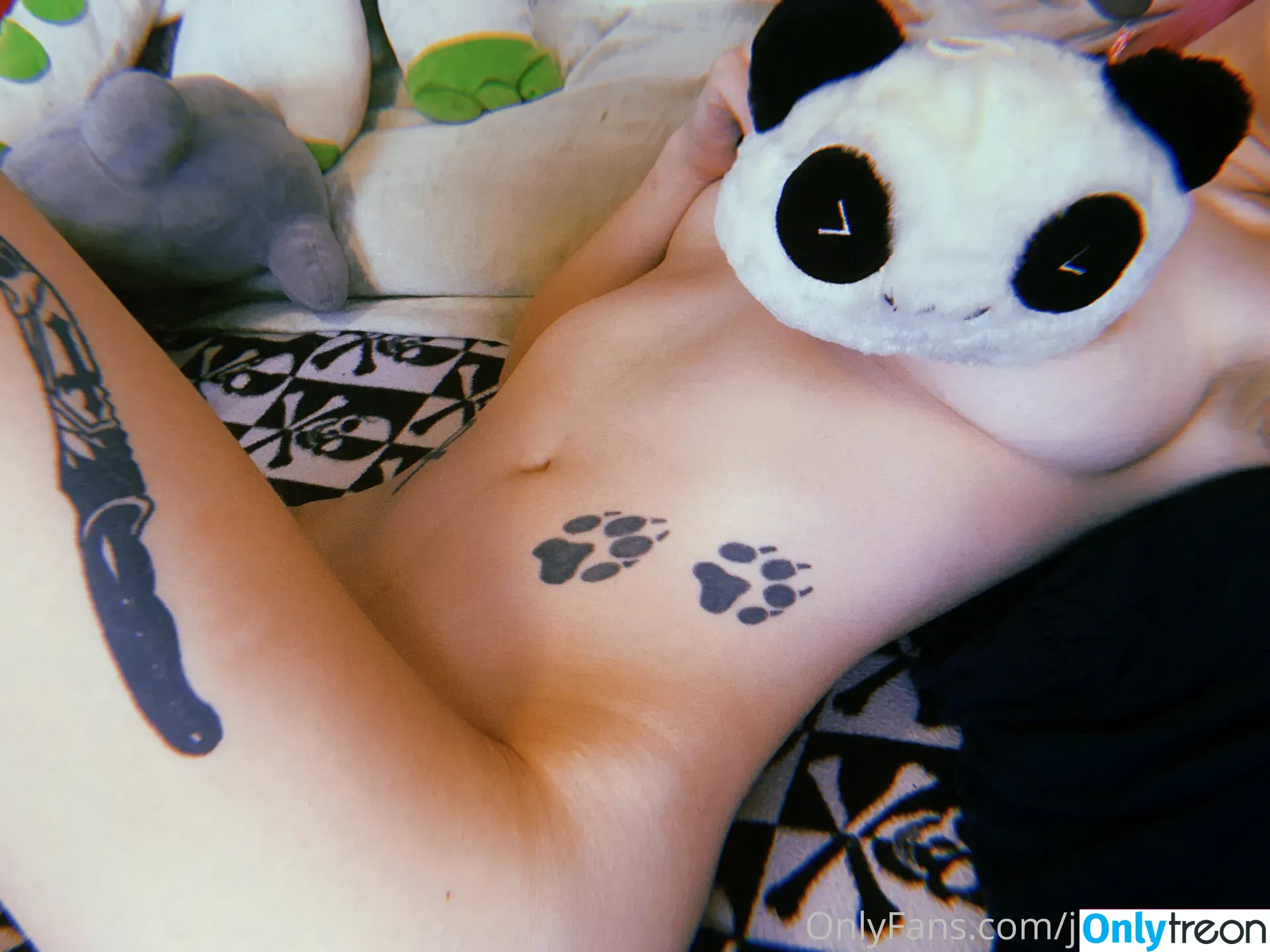chrryghxst nude photo #0036 (thehungryghxst)