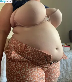 chub-bee / beeingawriter nude photo #0039
