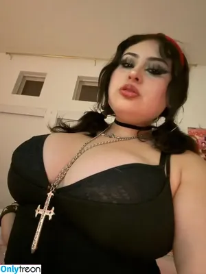 Chubbikitticat / Y2kfairyforever nude photo #0040