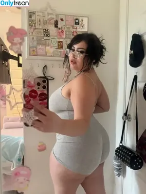 Chubbikitticat / Y2kfairyforever nude photo #0050