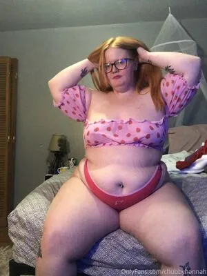 chubbyhannah / chubbyhanna nude photo #0003