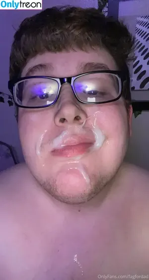 chubbysucker / massivesigh nude photo #0003