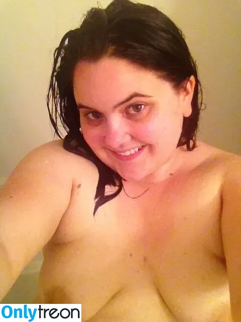 Chubolatechip nude photo #0012 (BBWChubolatechip)