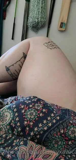 chunkyxavocado / bananavocado nude photo #0017