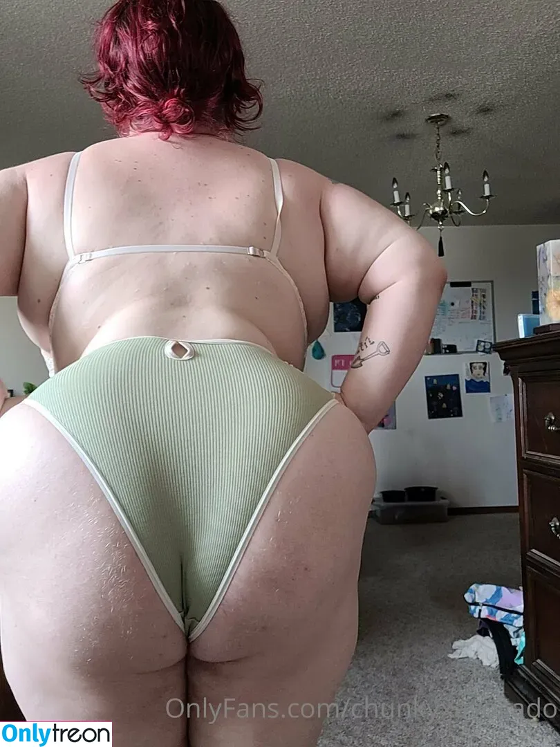 chunkyxavocado nude photo #0085 (bananavocado)