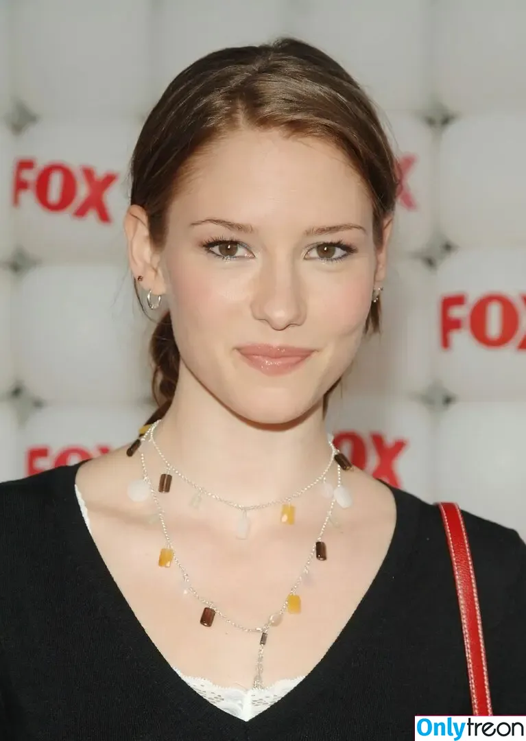 Chyler Leigh nude photo #0131 (chy_leigh)