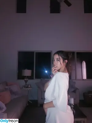 Cierra.Revilla nude photo #0002