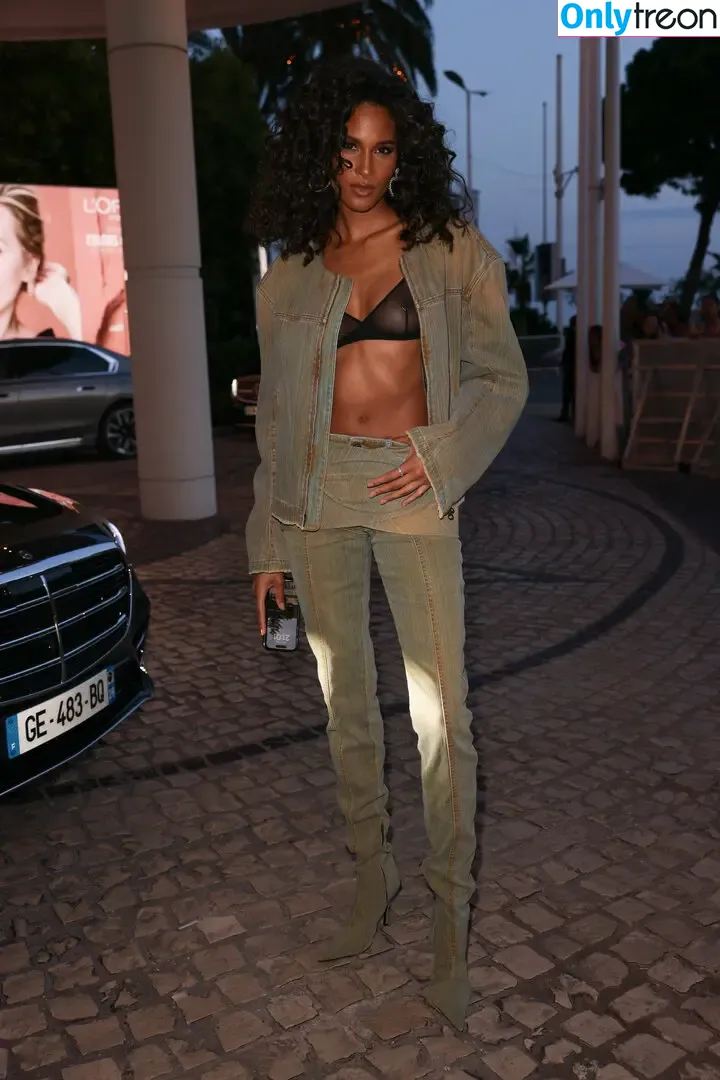 Cindy Bruna nude photo #0105 (cindybruna)