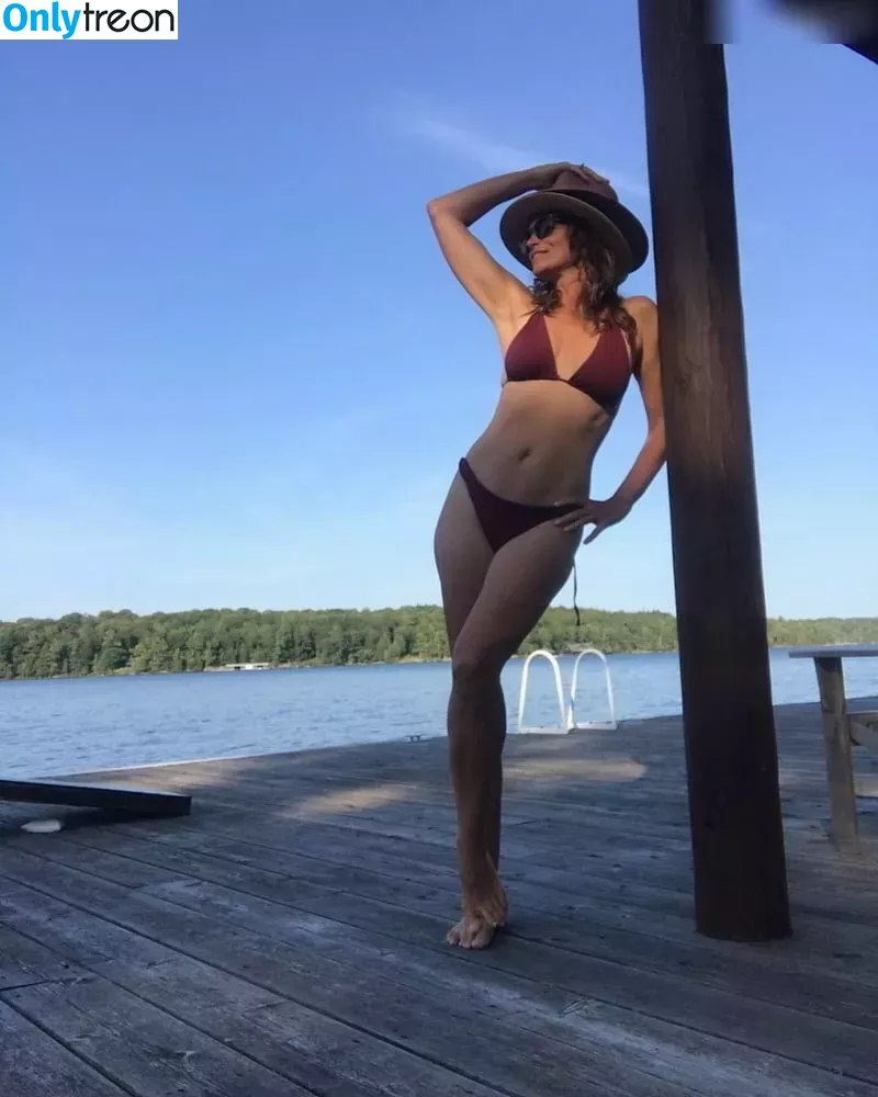 Cindy Crawford голая photo #0247 (cindycrawford / cindycrawfordrealxxx)