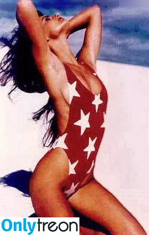 Cindy Crawford голая photo #0255 (cindycrawford / cindycrawfordrealxxx)