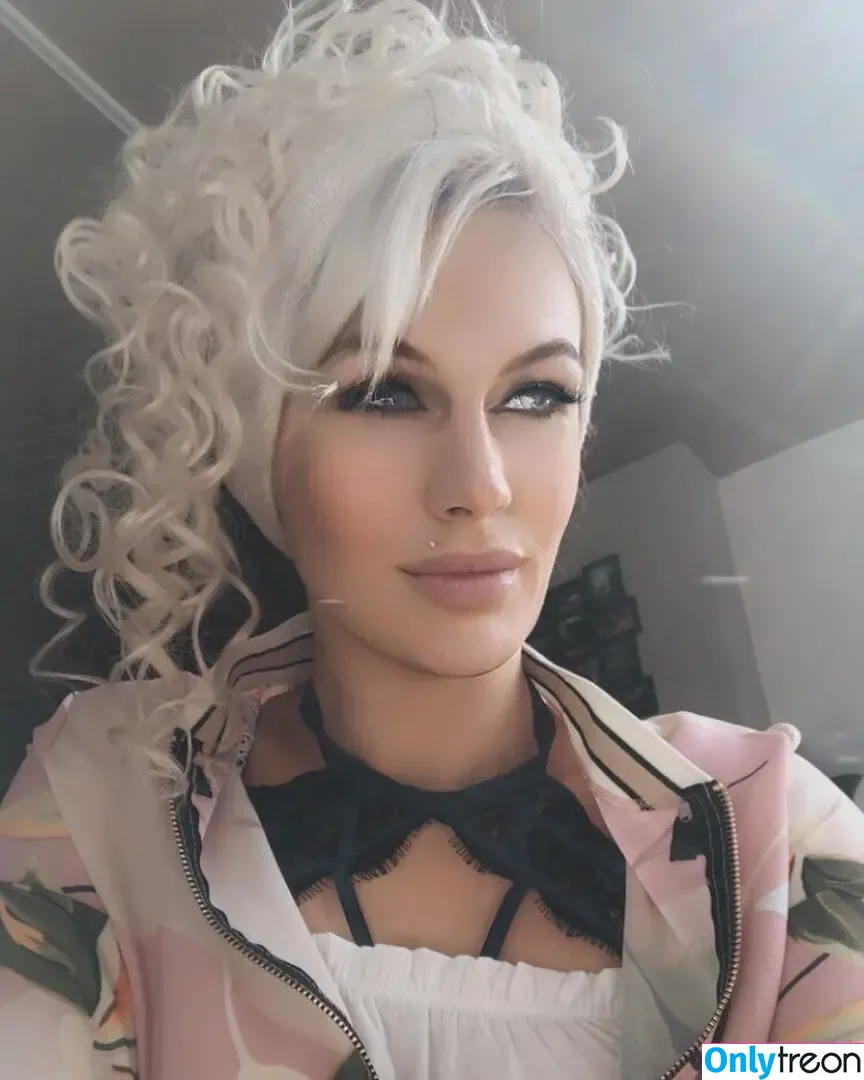 Cindy Dandois nude photo #0122 (DandoisCindy / cindydandois)