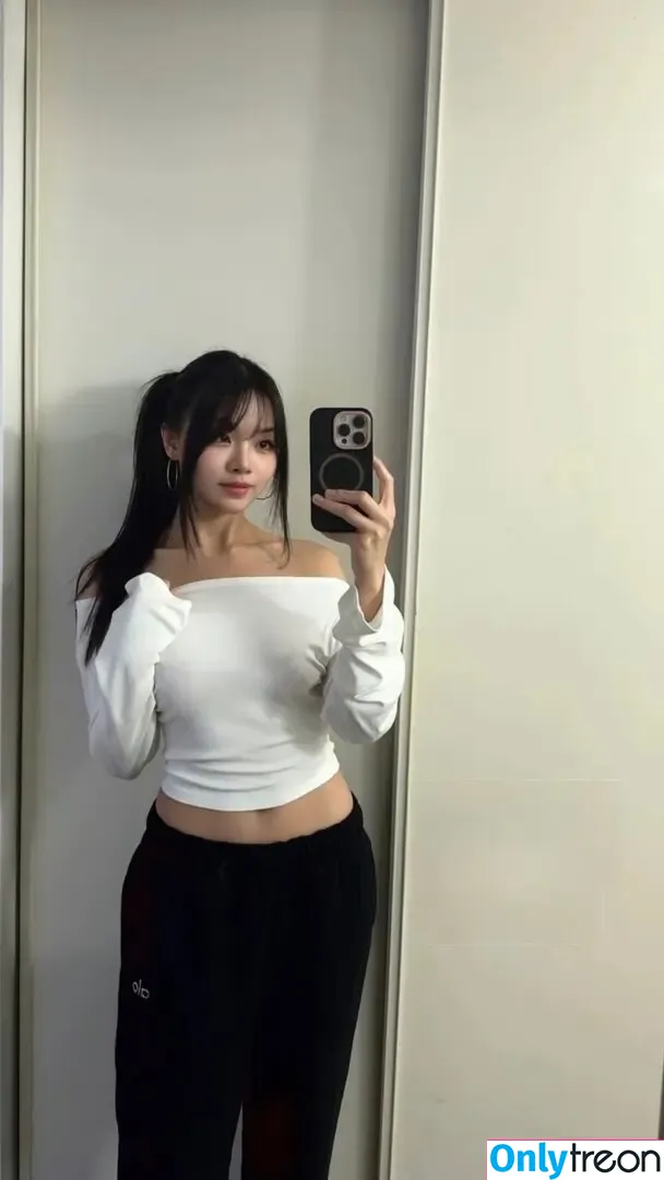 Cindy Phan nude photo #0382 (Dearcindyphan)