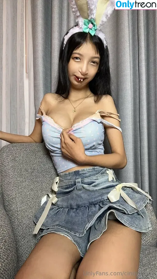 cindybrella nude photo #0053 (cindybldrs)