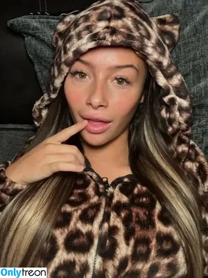 Cindyrellaa / Luna_michie / cindyrellaa___ nude photo #0002