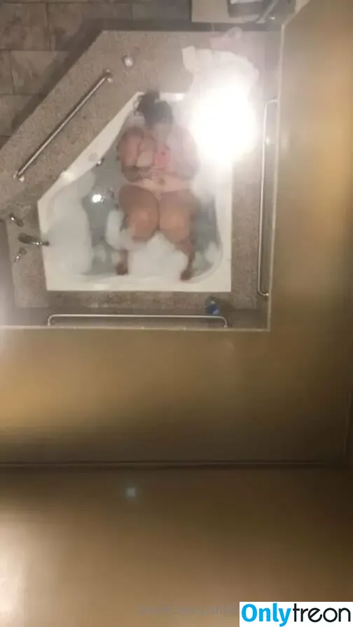 cinnamonbentley nude photo #0013 (_cinncinncinny_)