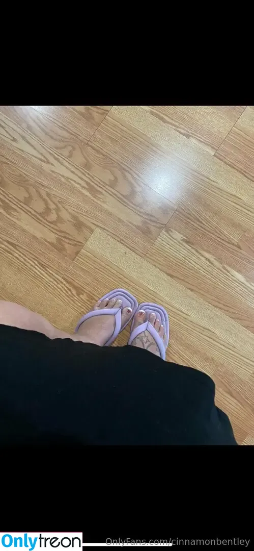 cinnamonbentley nude photo #0018 (_cinncinncinny_)