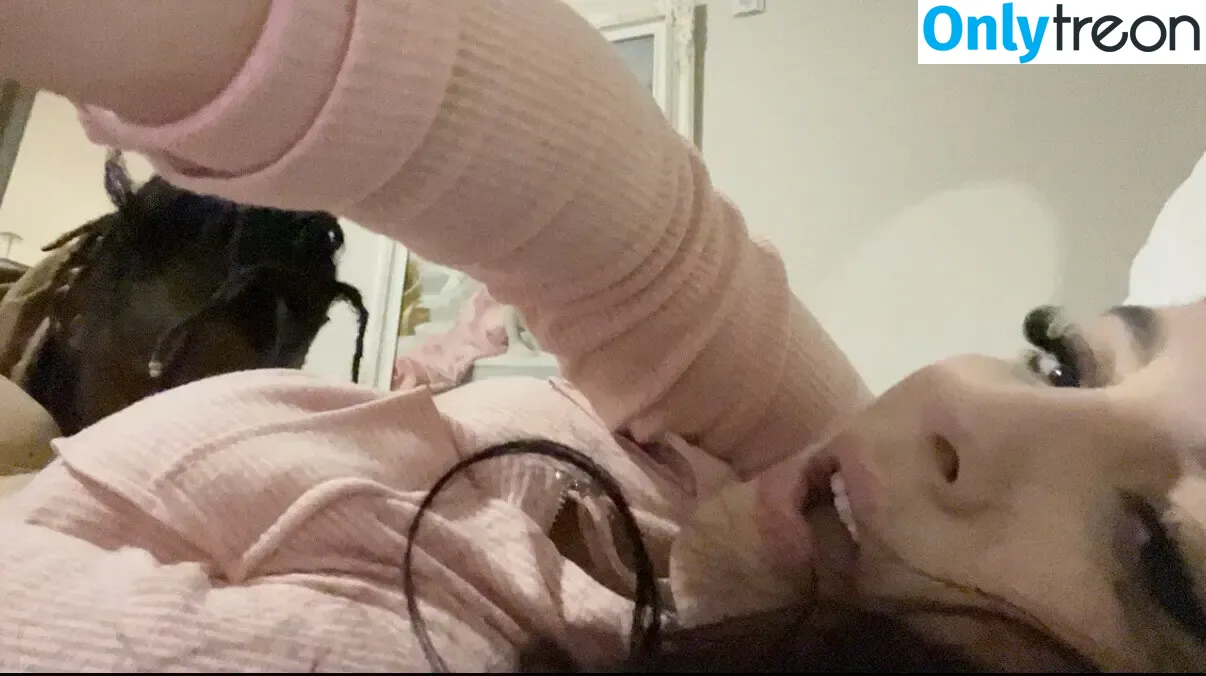 cinthya_larose голая photo #0006 (cinthya_larose)