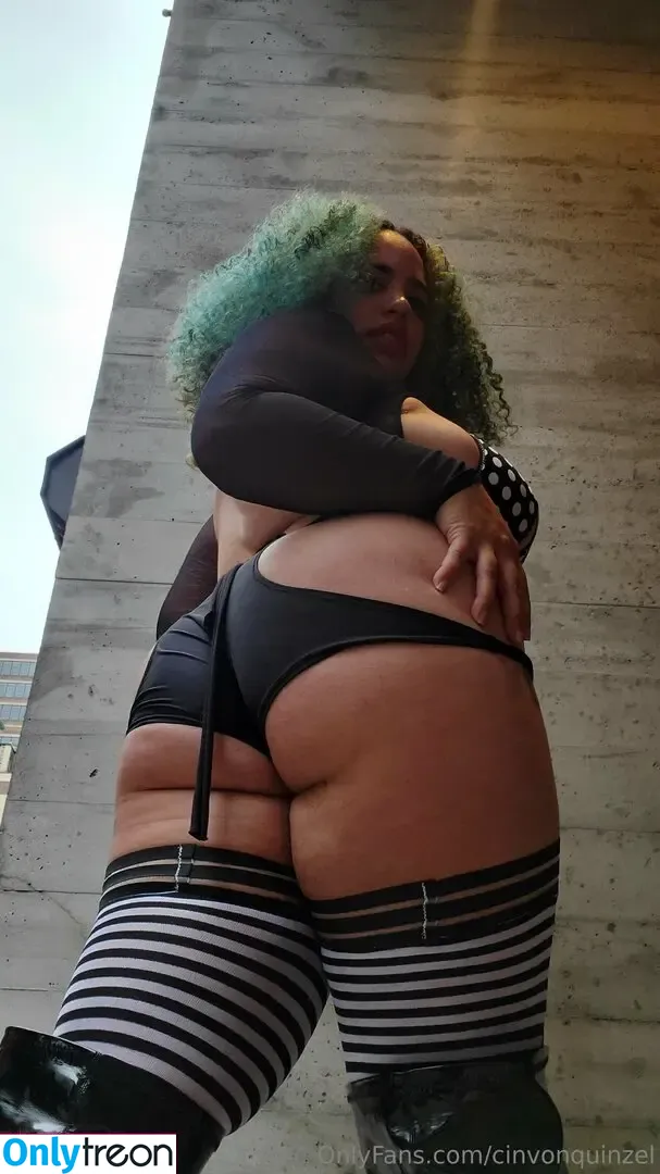 cinvonquinzel nude photo #0101 (cin_von_quinzel)