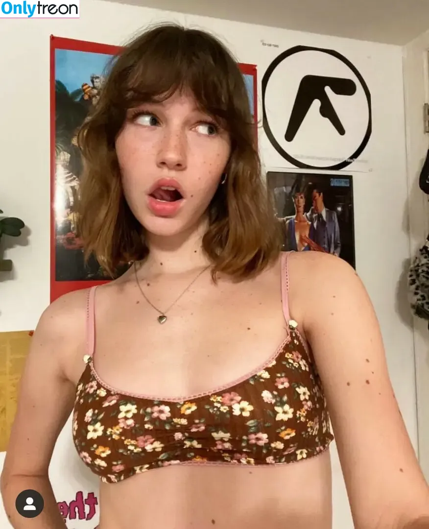 Claire Drake nude photo #0024 (clairedrakee)
