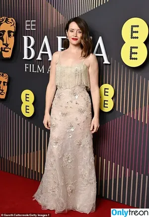 Claire Foy / theclairefoy nude photo #0127