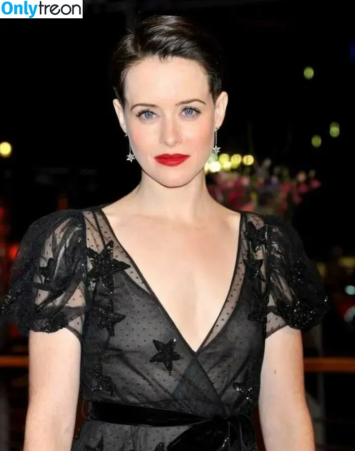 Claire Foy nude photo #0043 (theclairefoy)