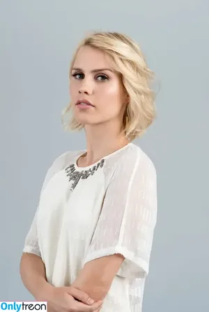 Claire Holt / claireholt nude photo #0202