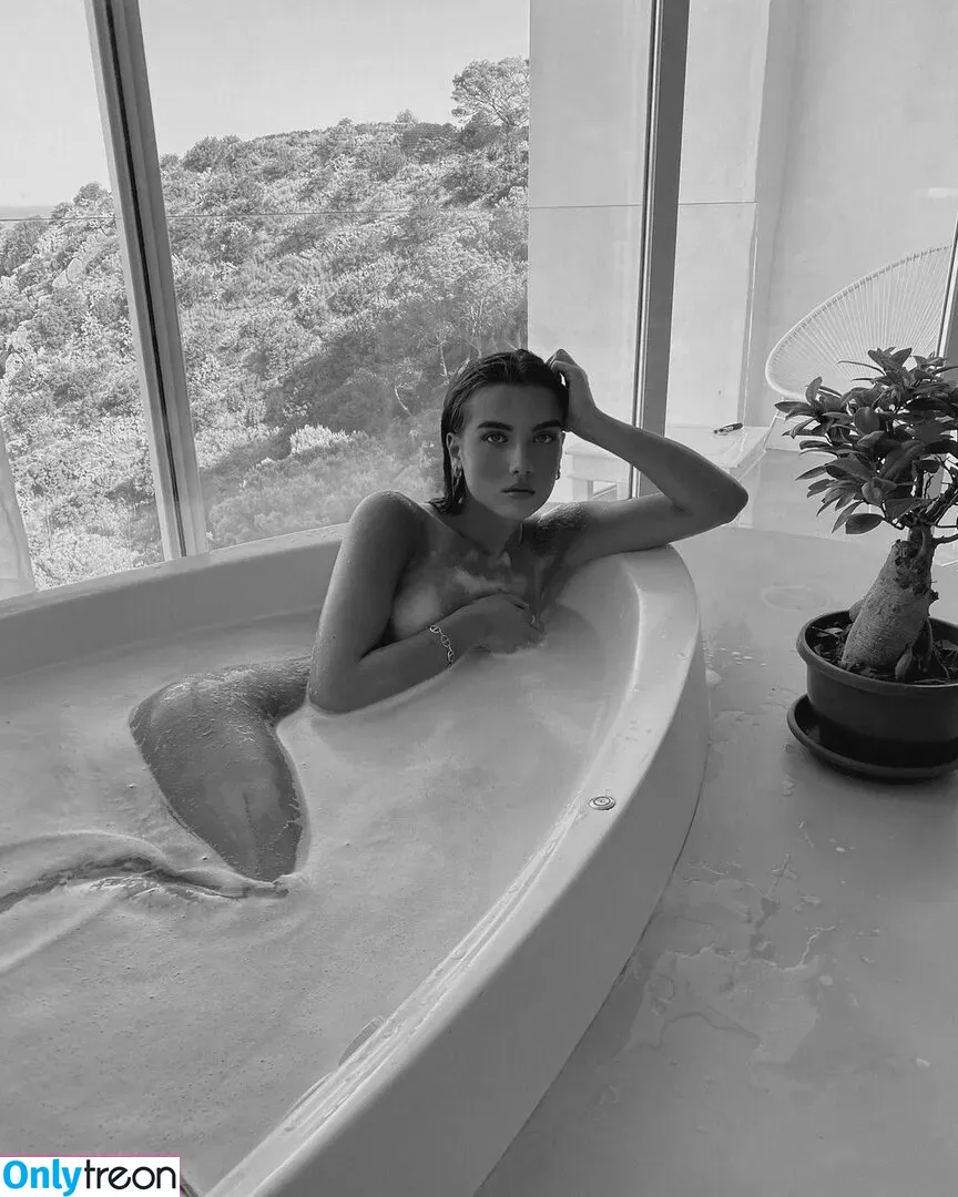 Claire Molin голая photo #0020 (claireemoliniiii)